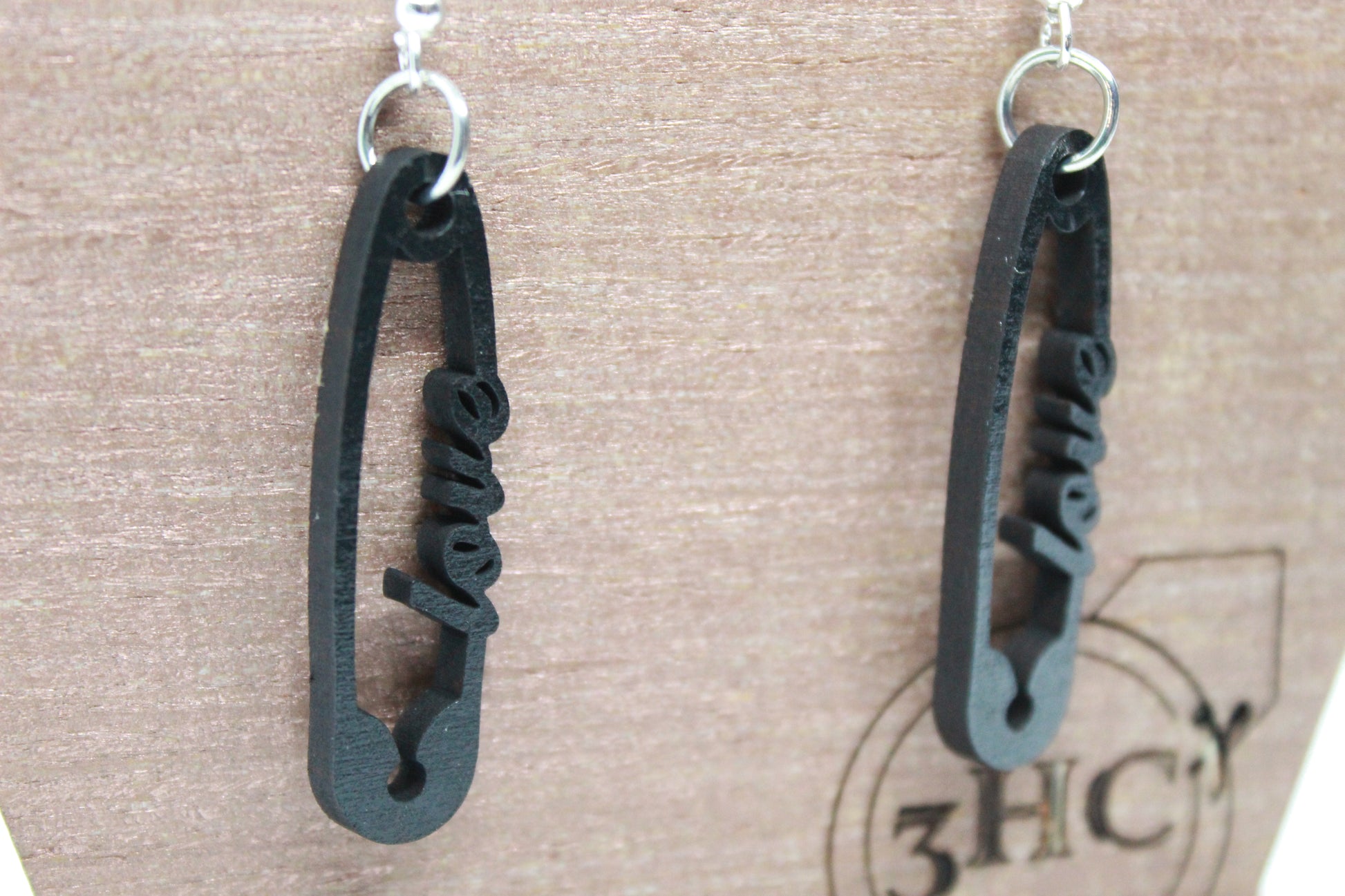 Love earrings image 1